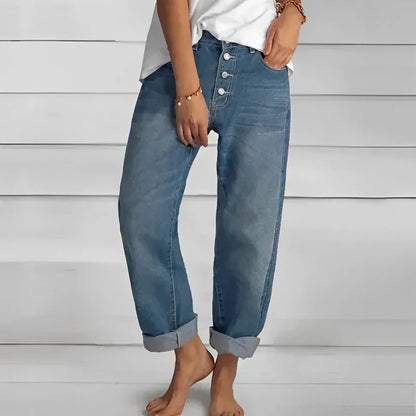 Damen-Jeans, oversized, blau, mit Knöpfen und Taschen. Sommermode, lässig, Empire-Taille, lange Hose, bequem, trendig, Freizeitlook.