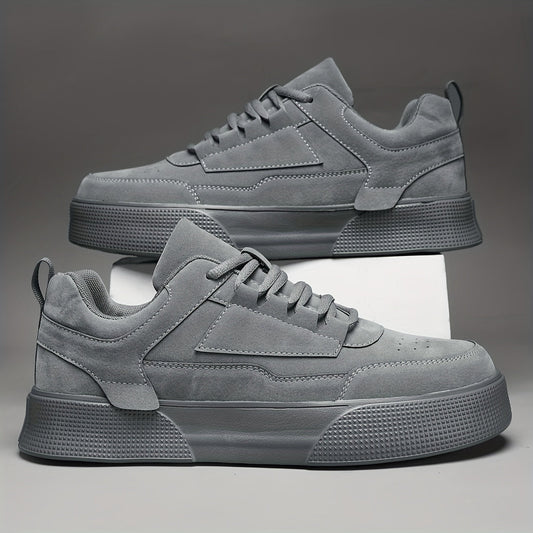 Graue Sneaker aus Wildleder, modisches Design, rutschfeste Sohle, Herren-Freizeitschuhe.