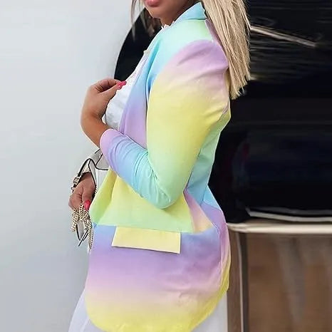 Bunter Damenblazer in Pastellfarben, modisch und elegant, ideal für Frühling und Sommer. Perfekt für trendbewusste Frauen.