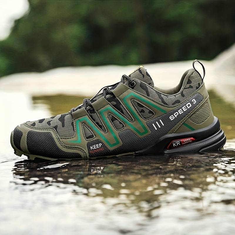 Grüner Outdoor-Laufschuh, wasserdicht, atmungsaktiv, robustes Design, für Herren.
