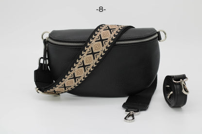 Schwarze Leder-Gürteltasche mit geometrischem Schultergurt, ideal für stilvolle Aufbewahrung. Perfekt für Mode, Accessoires, Damenhandtaschen.