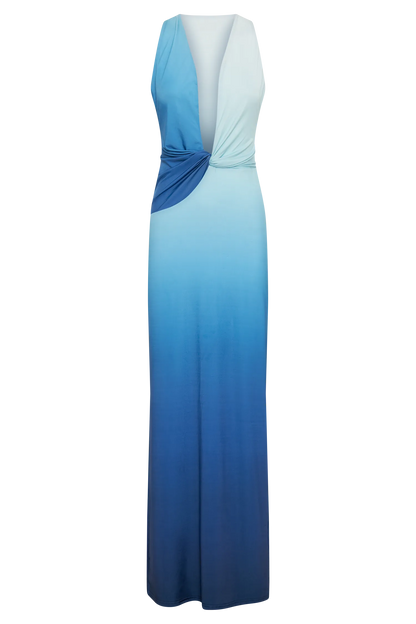 Ärmelloses Maxikleid in Blau-Gradient, tiefem V-Ausschnitt und drapiertem Design. Perfekt für Sommermode, elegante Abendgarderobe, Strandkleidung.