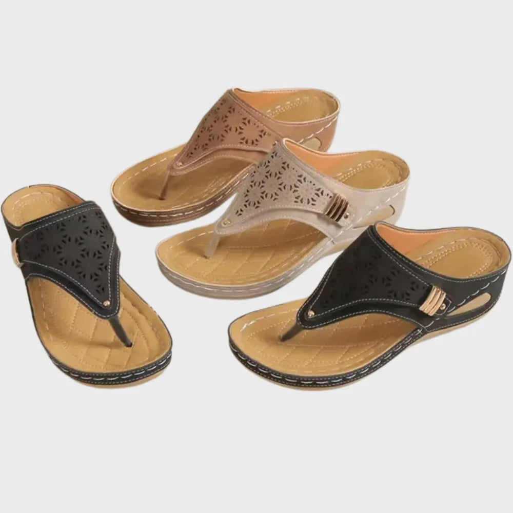Damen-Sandalen mit ergonomischem Design, rutschfester Sohle und modischem Lochmuster. Perfekt für Sommer, Komfort und Stil.