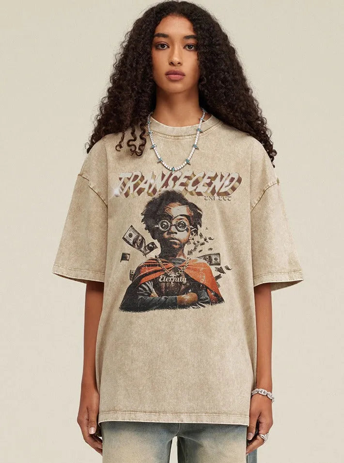 Damen-T-Shirt mit Grafikdruck, lässiger Oversize-Stil, Baumwolle, modisches Design, ideal für Streetwear und trendige Outfits.