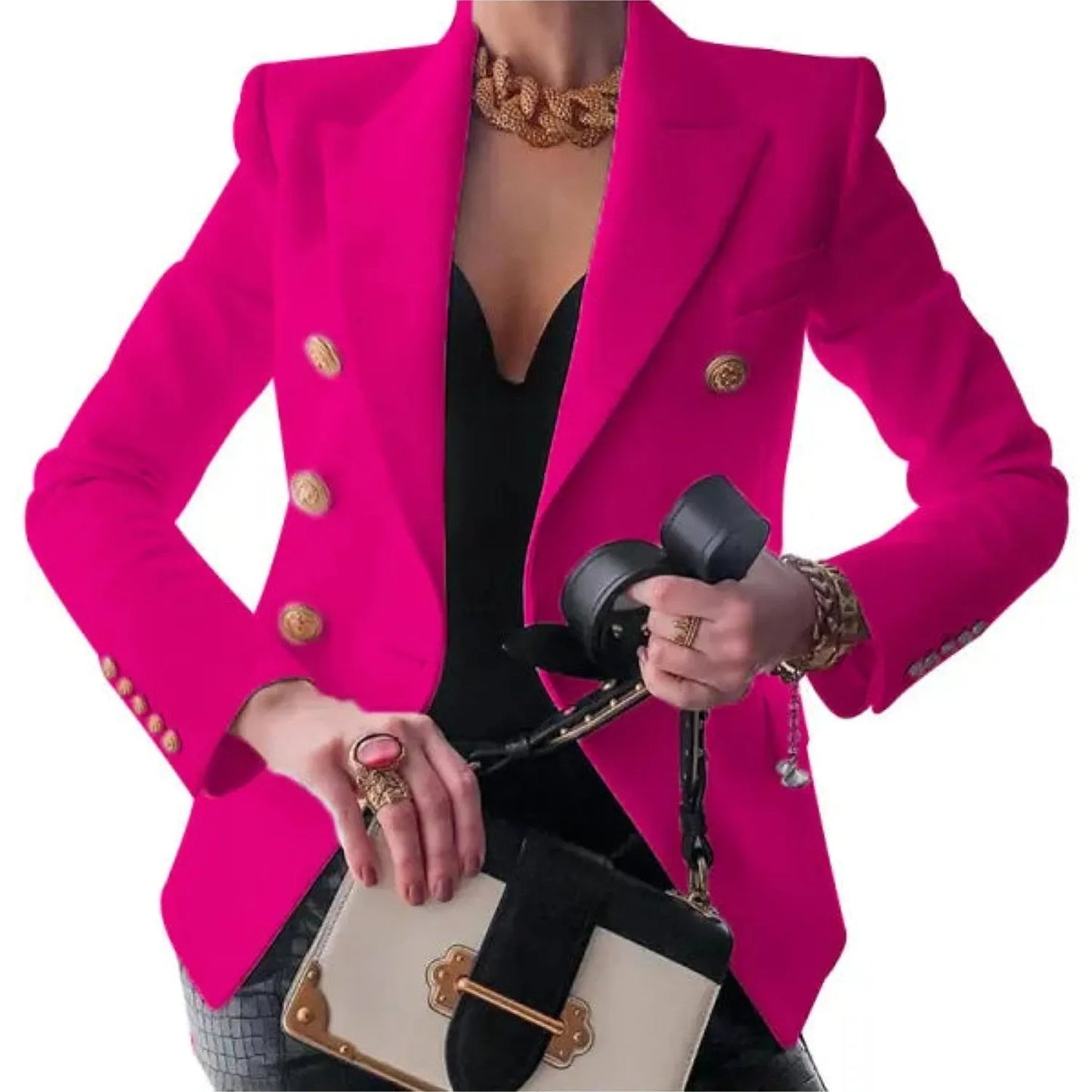 Damenmode: Eleganter, pinker Blazer mit goldenen Knöpfen, kombiniert mit schwarzem Top und stilvoller Handtasche. Perfekt für Business und Events.