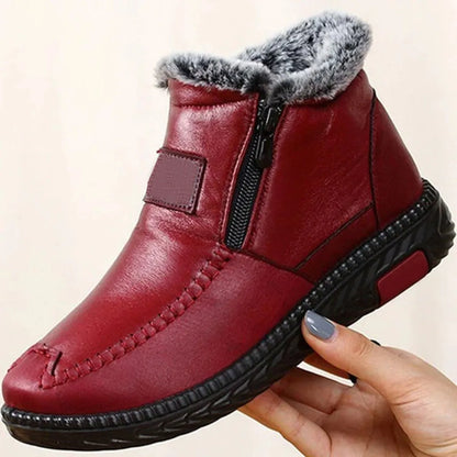 Damen-Winterstiefel in Rot, warm gefüttert, mit Reißverschluss und rutschfester Sohle. Perfekt für kalte Tage. Bequem und stilvoll.