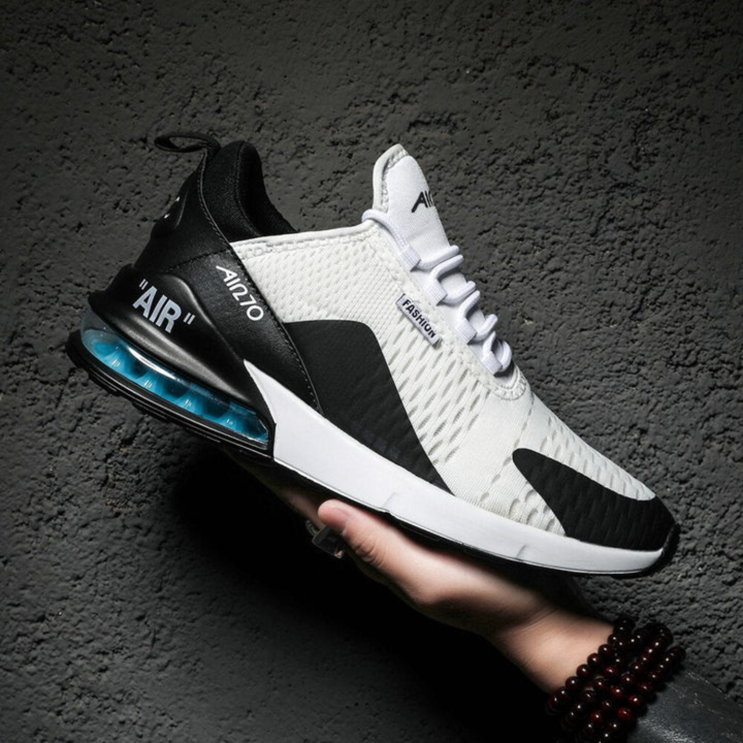 Sportschuh – Atmungsaktives Mesh & Dämpfende Sohle mit Rutschschutz
