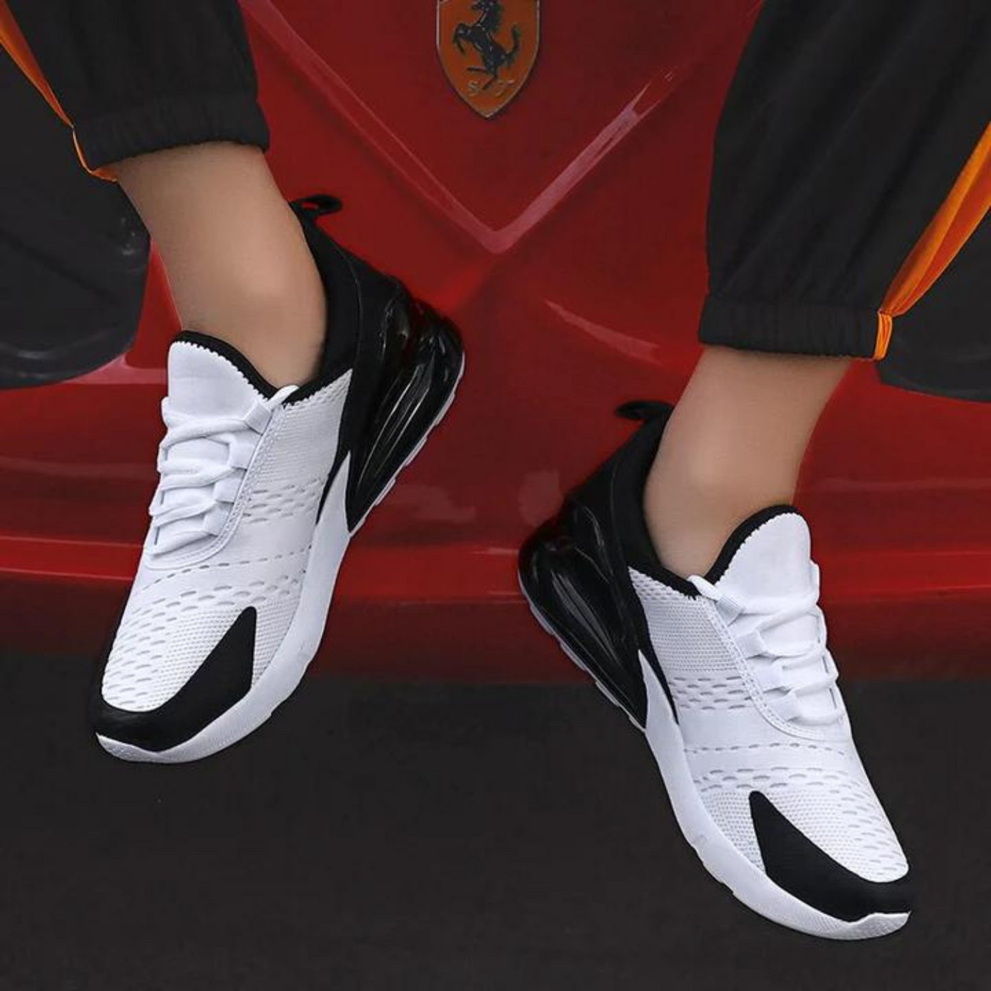 Sportschuh – Atmungsaktives Mesh & Dämpfende Sohle mit Rutschschutz