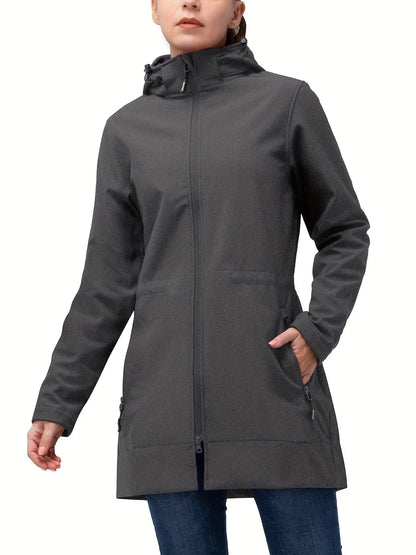 Damen-Softshelljacke in Dunkelgrau, wasserabweisend, winddicht, mit Kapuze und Reißverschluss. Perfekt für Outdoor-Aktivitäten und Freizeit.